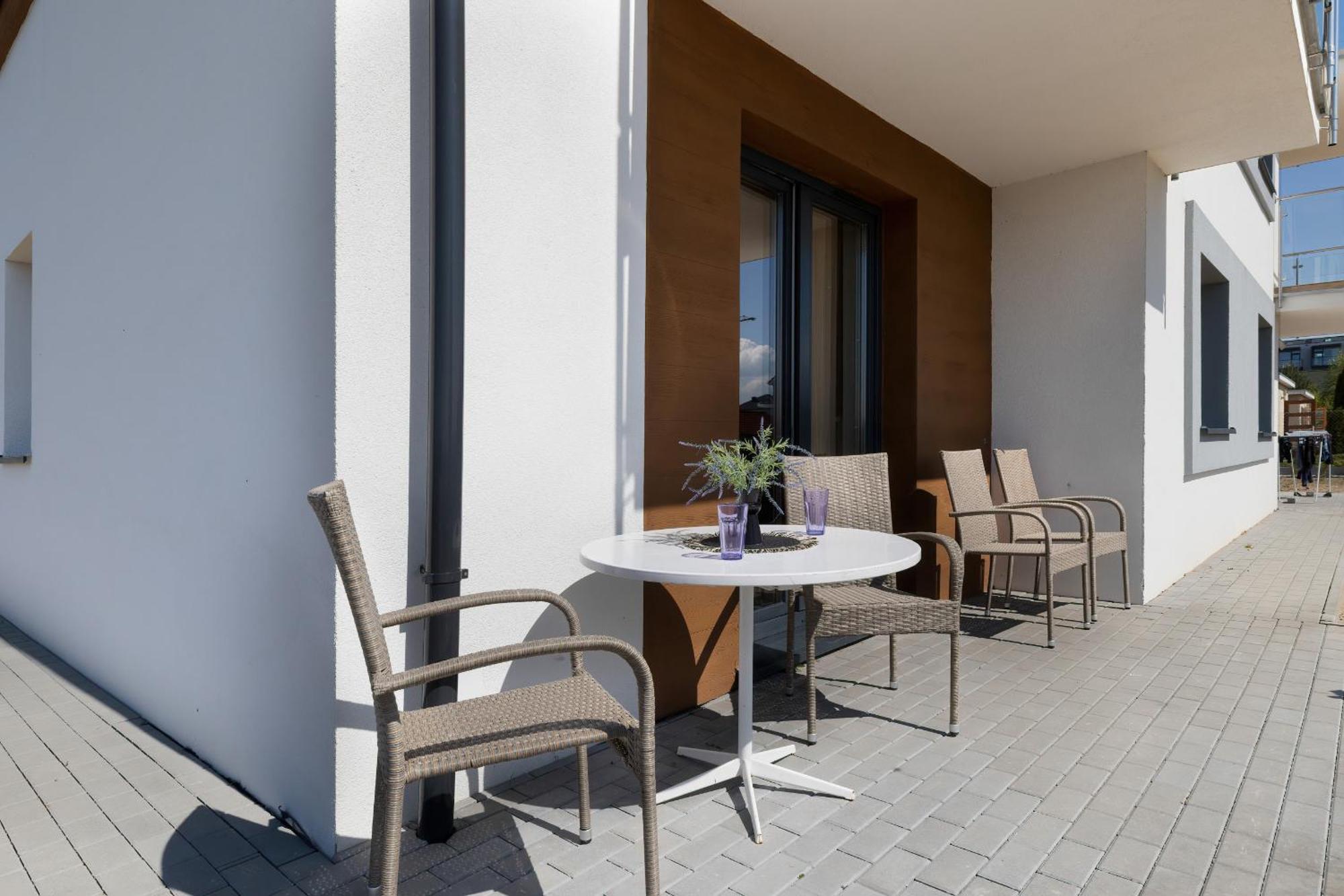 Nadmorski Apartament Z Parkingiem W Ustroniu Morskim By Noclegi Renters Устроне-Морске Экстерьер фото
